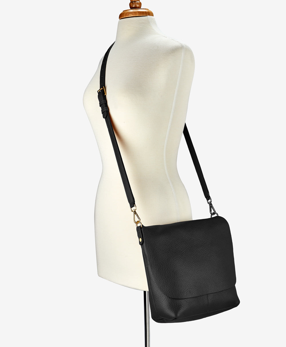 Anterieur Lapel Crossbody