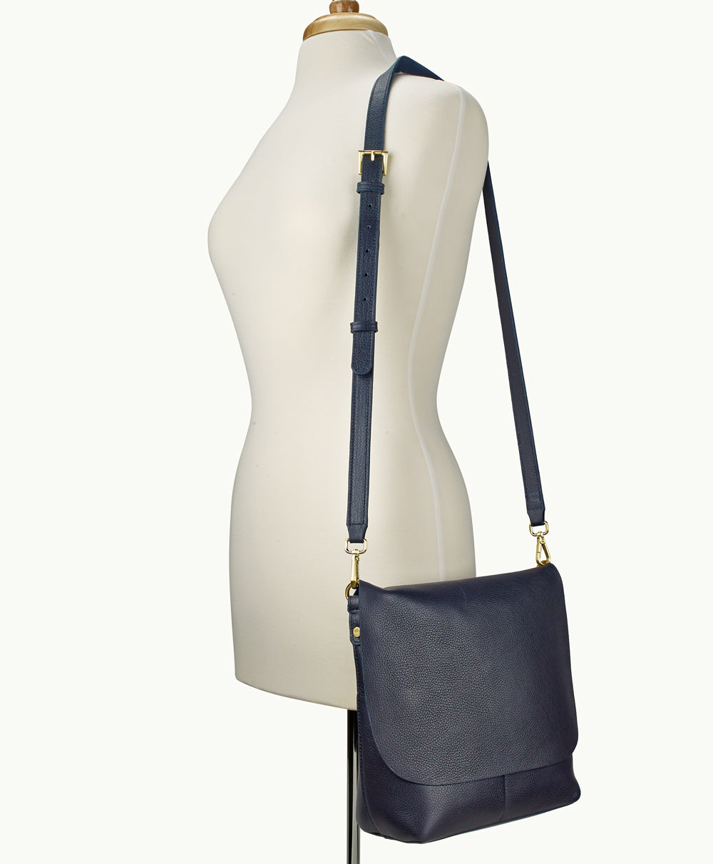 Anterieur Lapel Crossbody