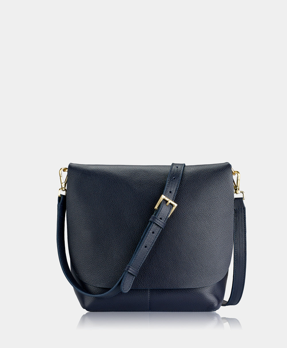 Anterieur Lapel Crossbody