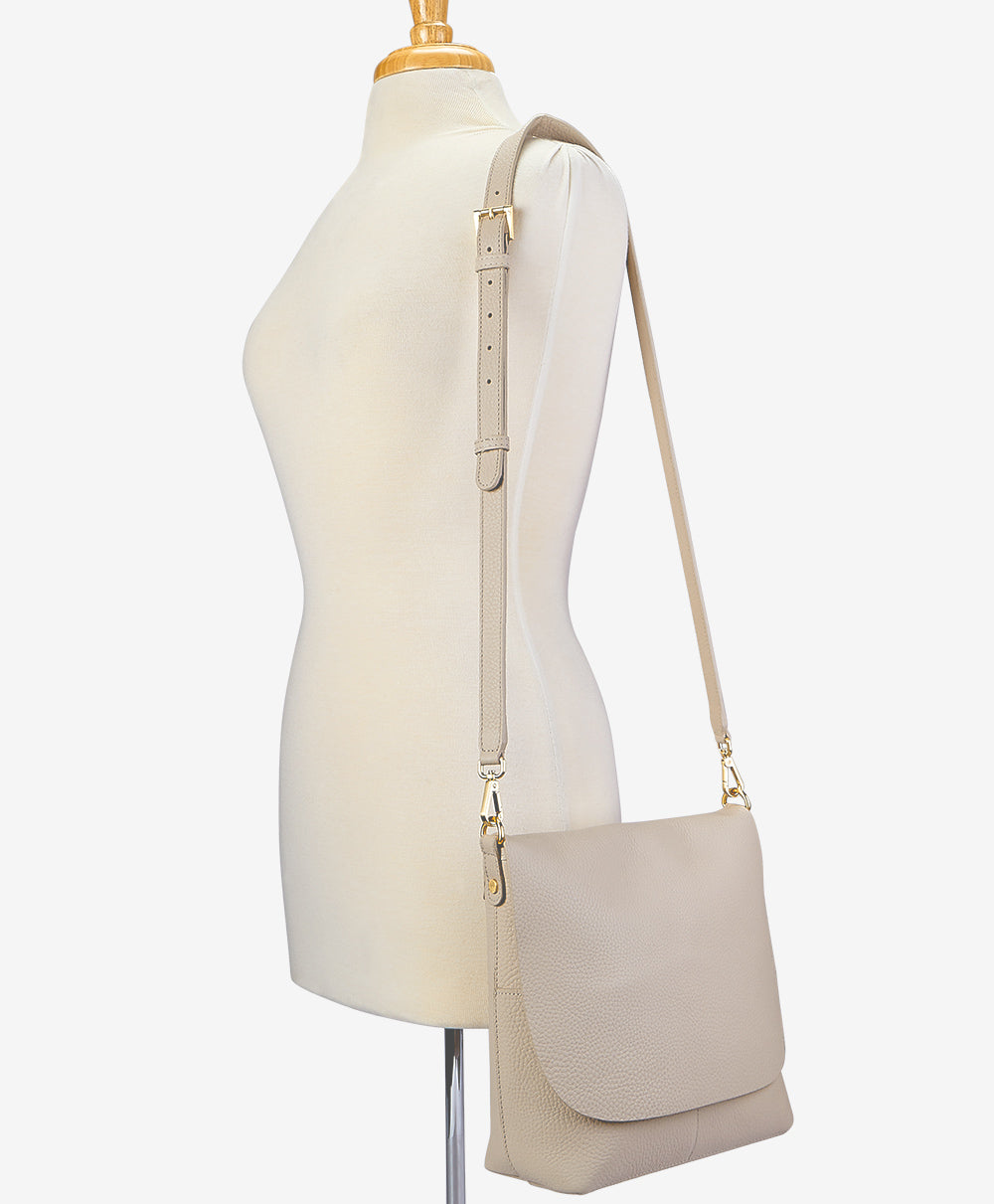 Anterieur Lapel Crossbody