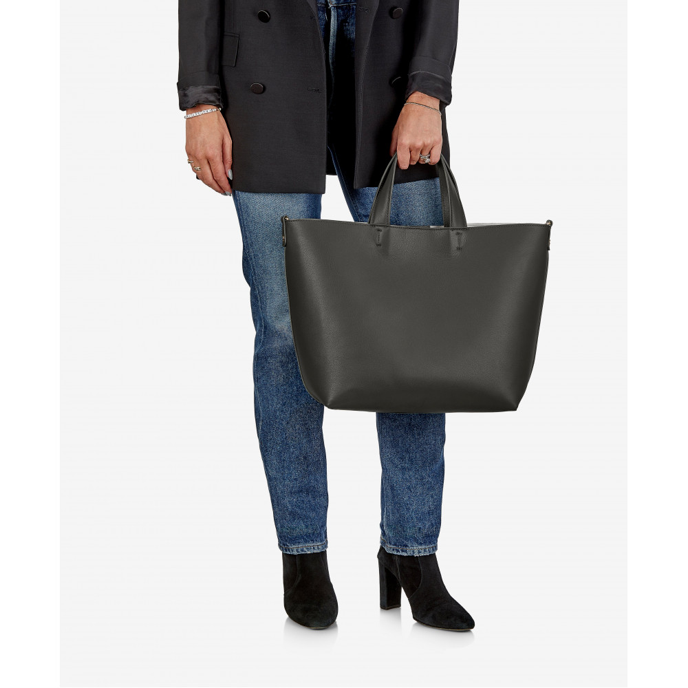 Inferno Tote
