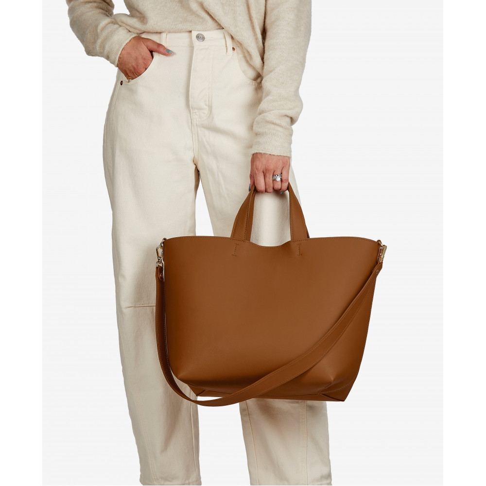 Inferno Tote