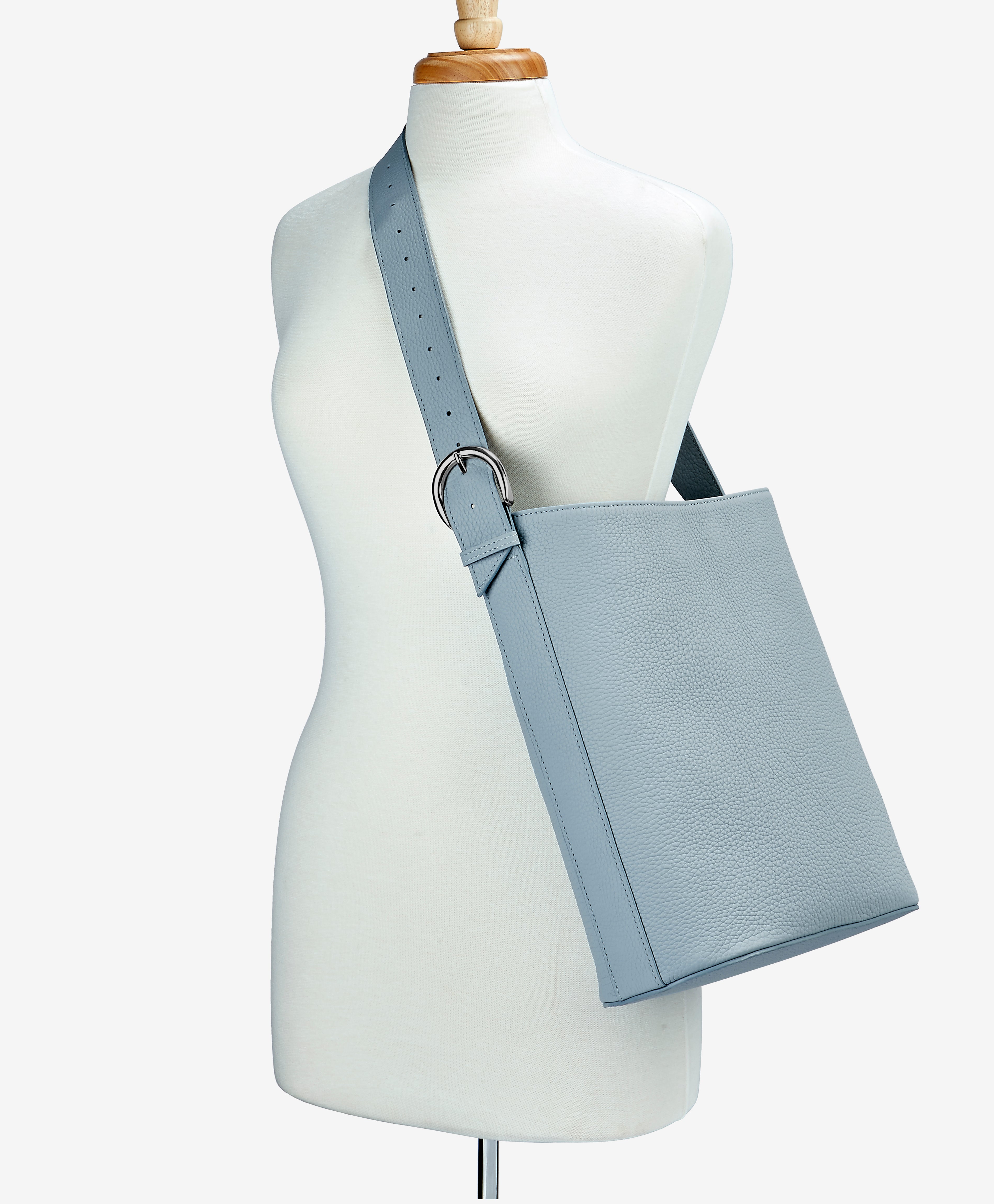 Ballad Studio Bucket Bag