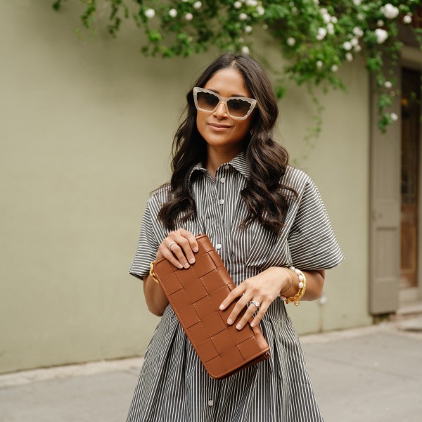 Heavenly Fluid Shoulder Bag