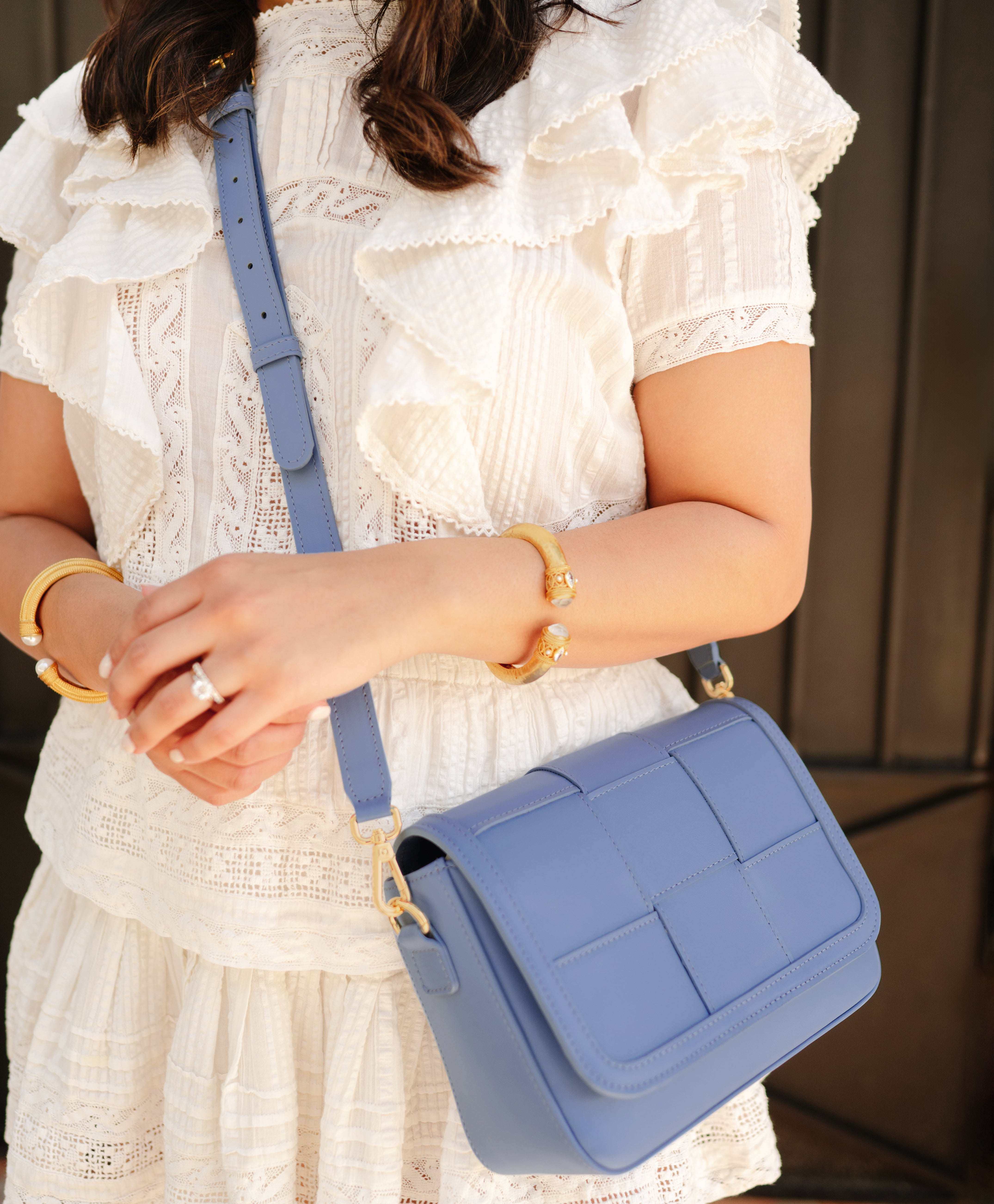 Invisible Retro Crossbody