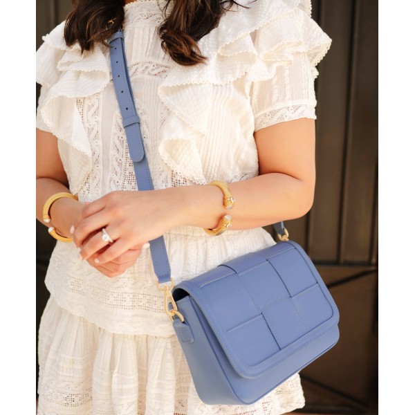 Invisible Retro Crossbody