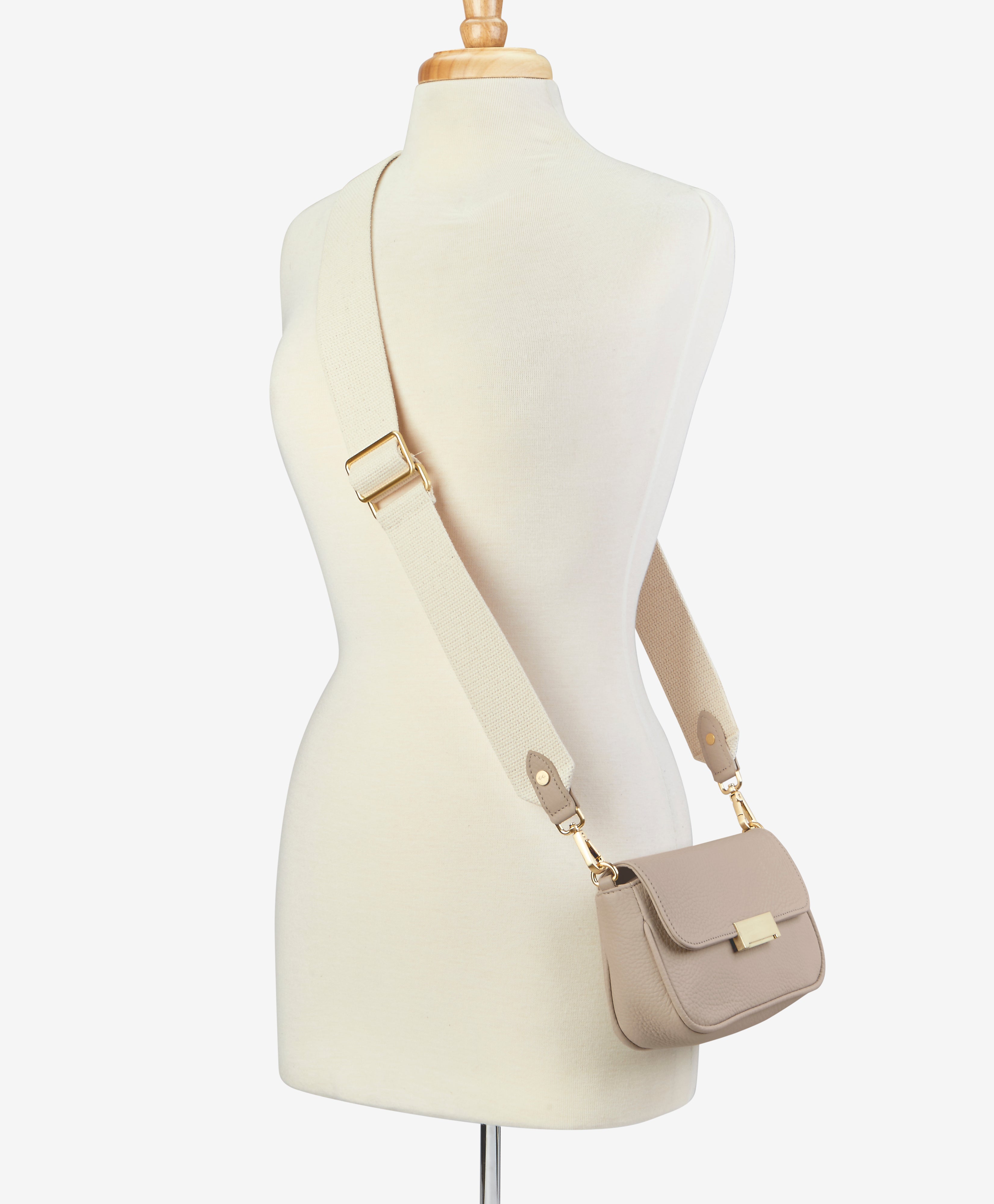 Cerrado Fusion Crossbody Belt Bag
