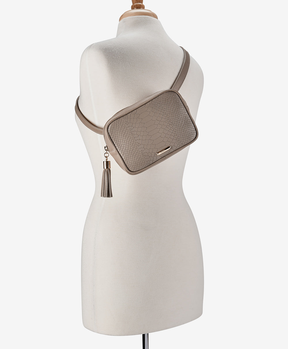 Incompleto Regal Belt Bag