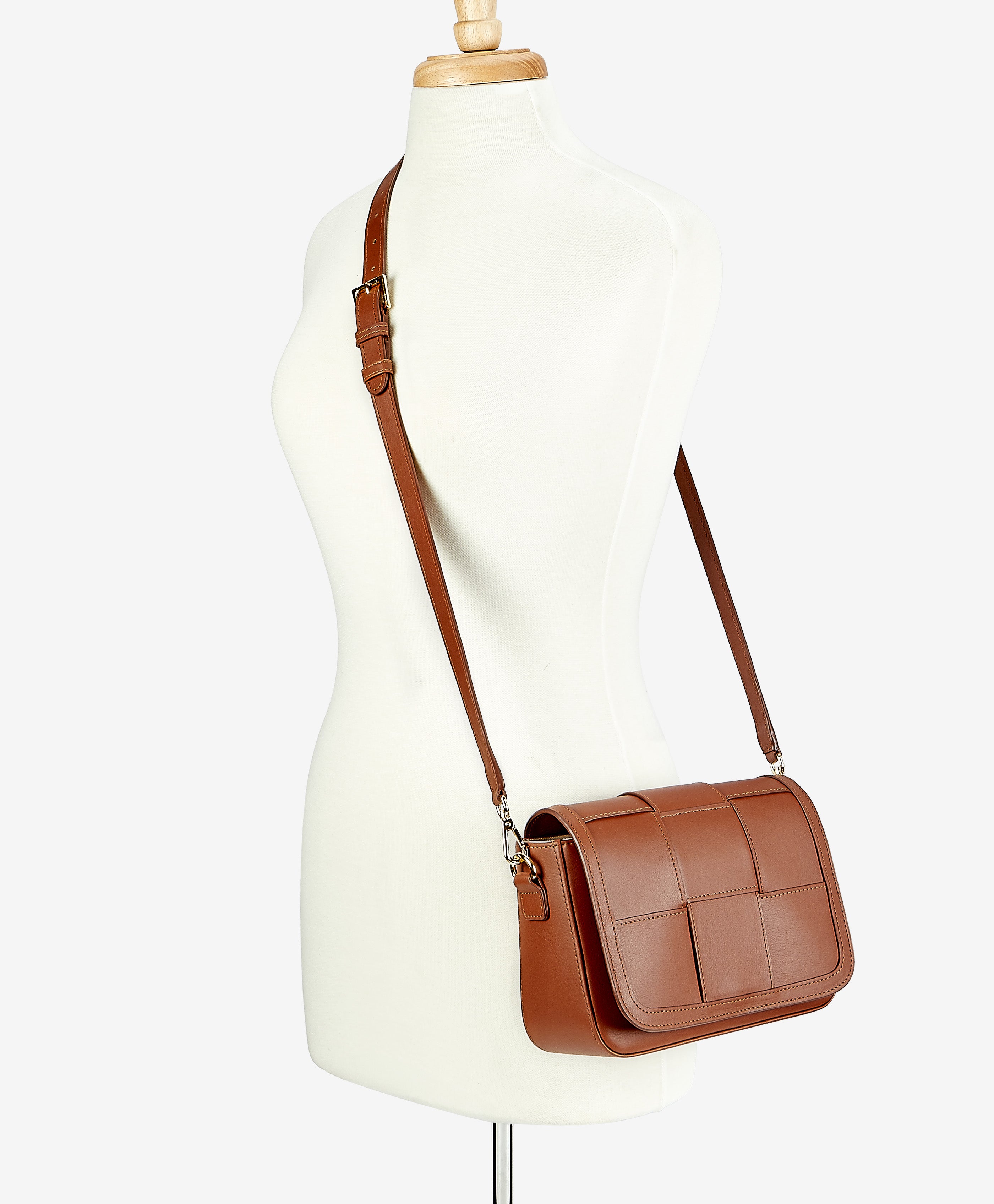 Invisible Retro Crossbody