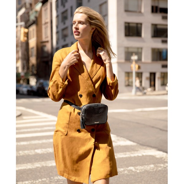 Incompleto Regal Belt Bag