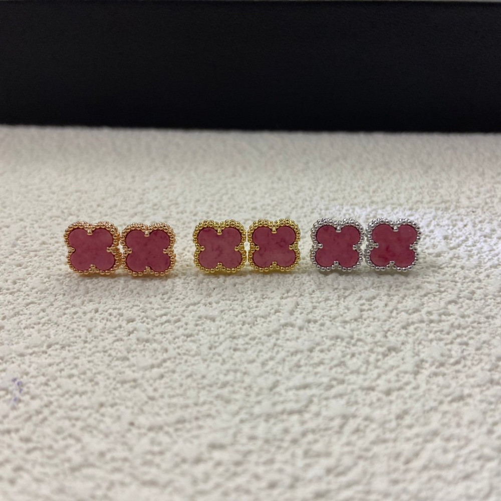 Ruby Clover Earnail Series Ruby Clover Earnail Series
