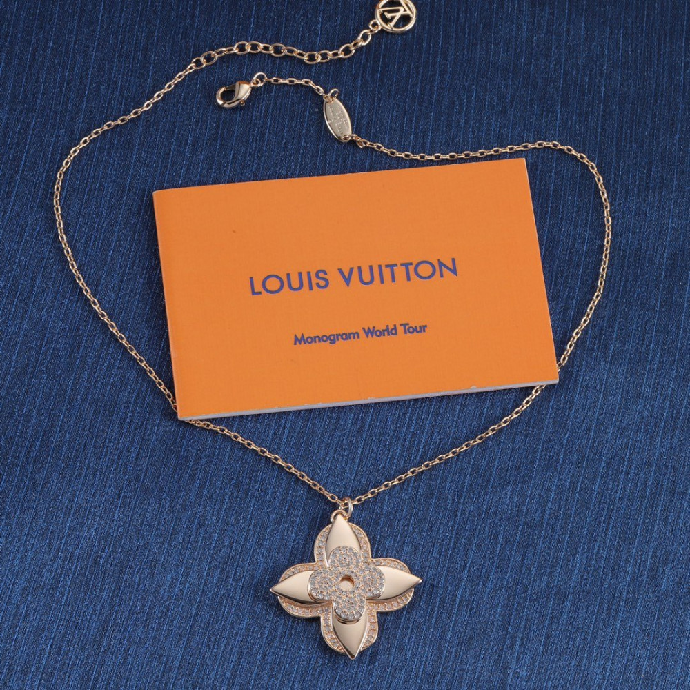 Lv Necklace, Big Flower, With Diamonds, Gold,Rose Gold, Silver Lv Necklace, Big Flower, With Diamonds, Gold,Rose Gold, Silver