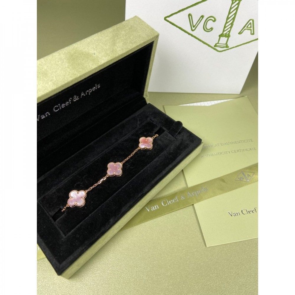 Clover With 5 Flowers-Pale Pink