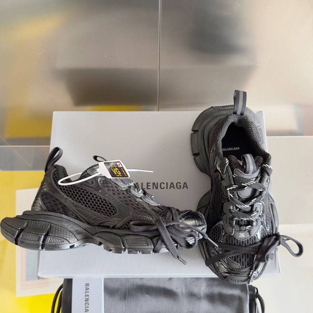 Balenciaga 3XL