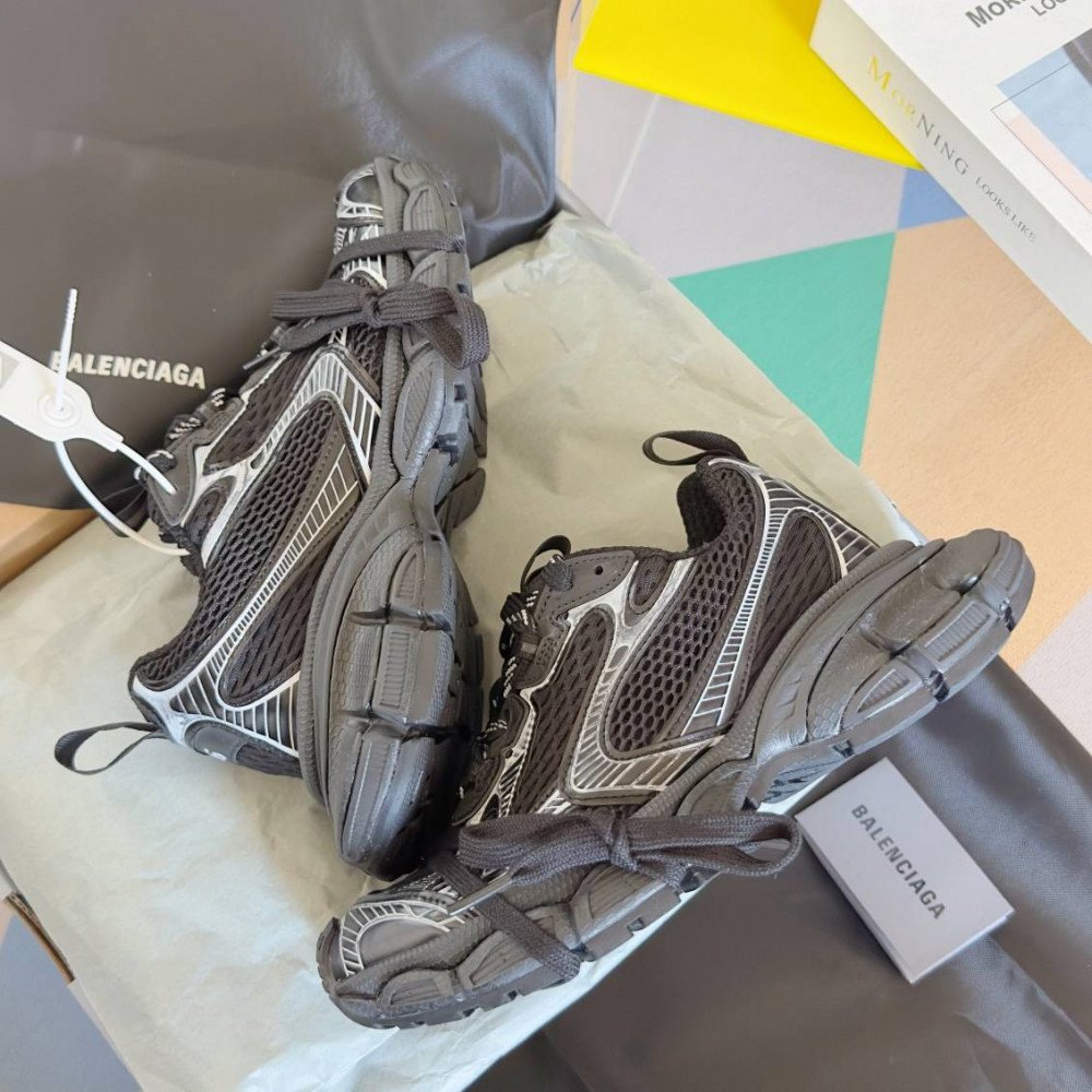 Balenciaga 3XL