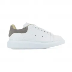 Oversized Sneaker