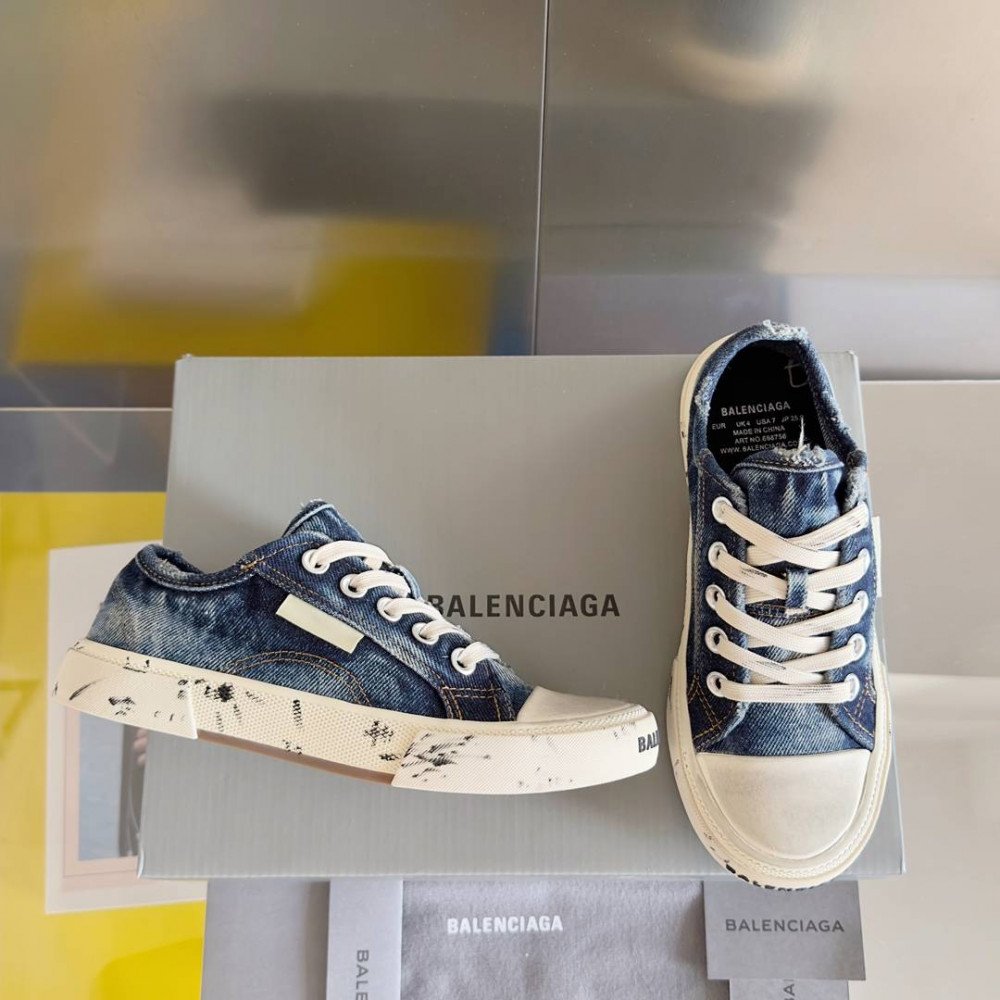 Balenciaga Paris