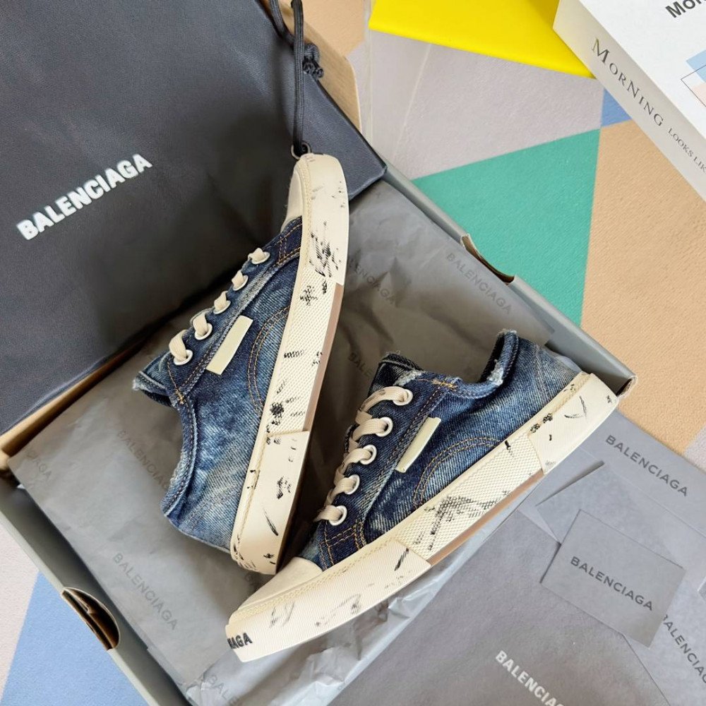 Balenciaga Paris