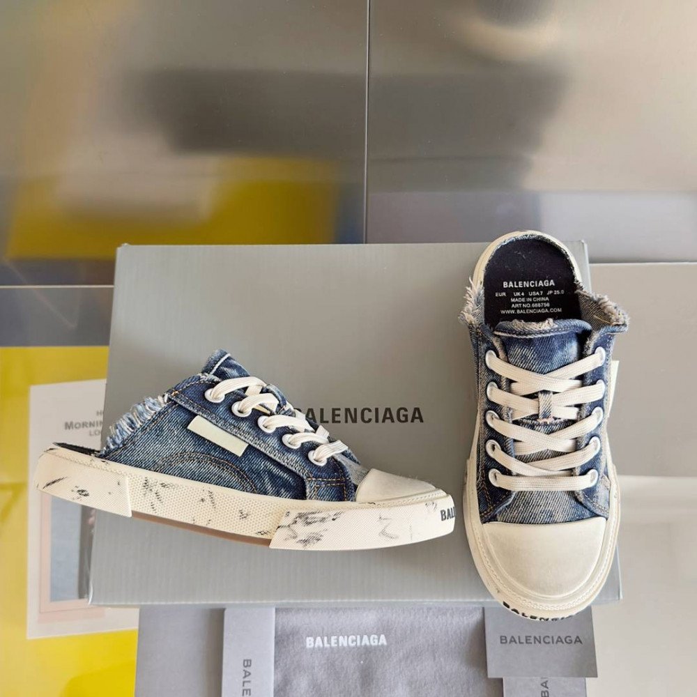 Balenciaga Paris