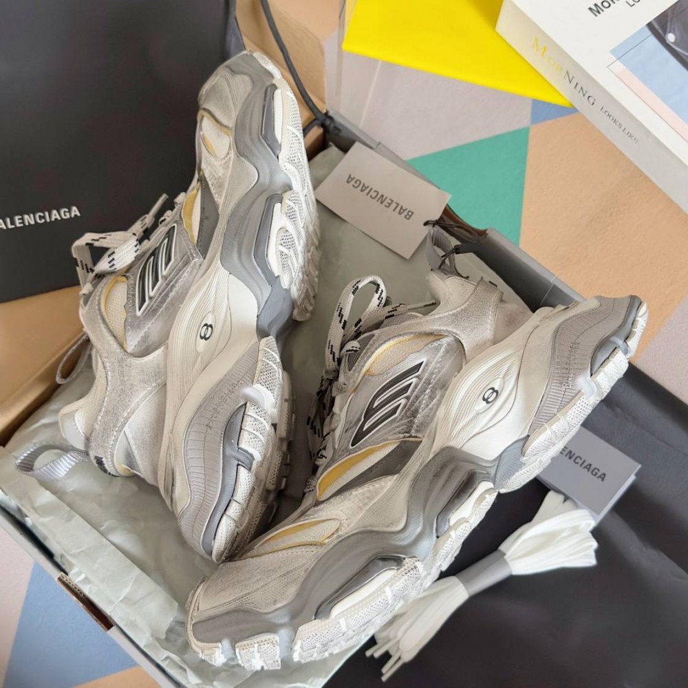 Balenciaga Cargo