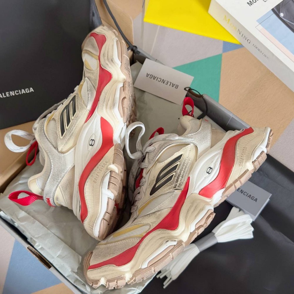Balenciaga Cargo