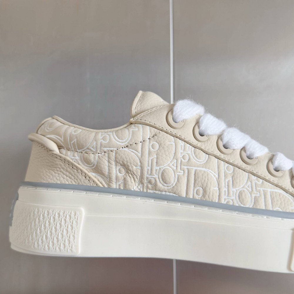 Dior B33