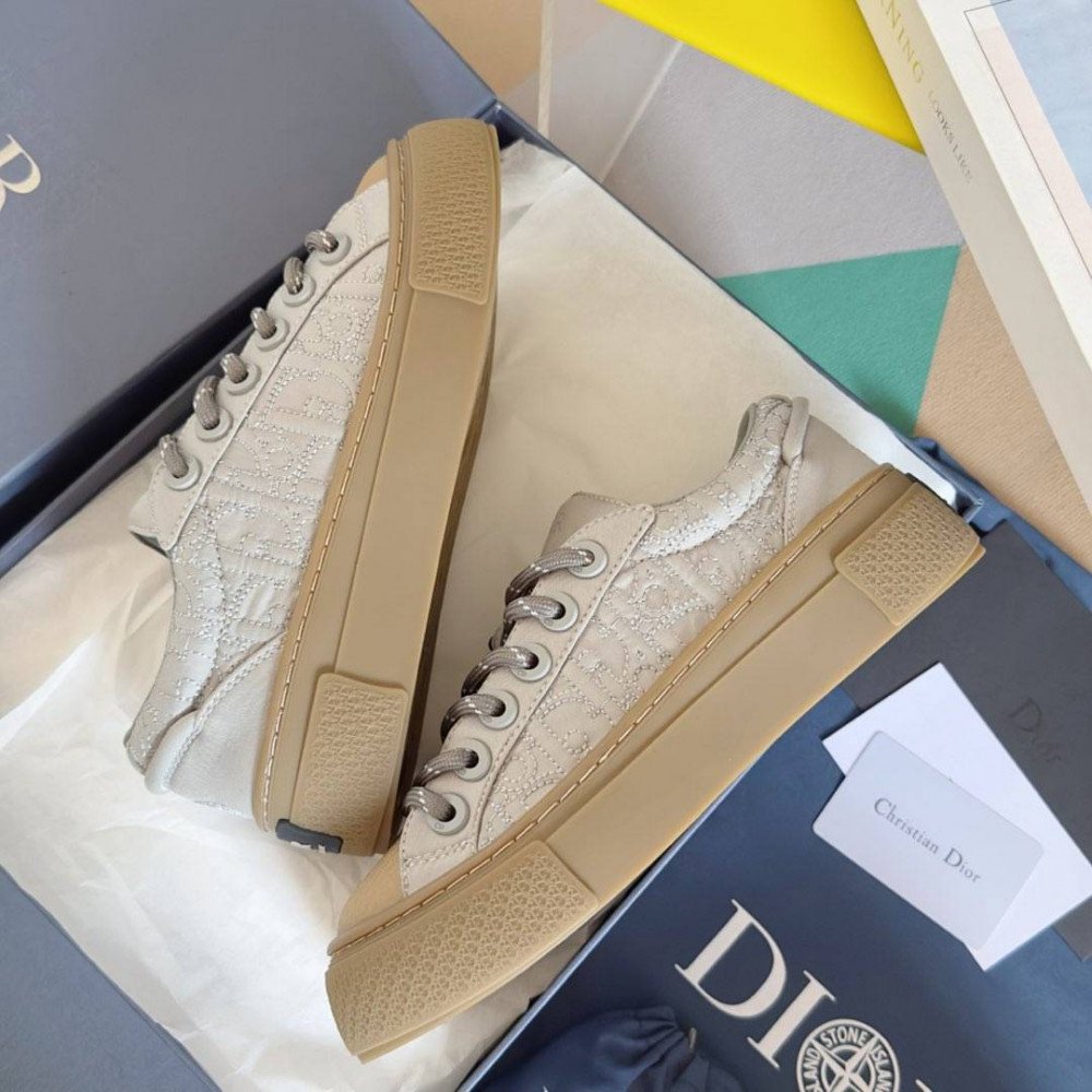 Dior B33