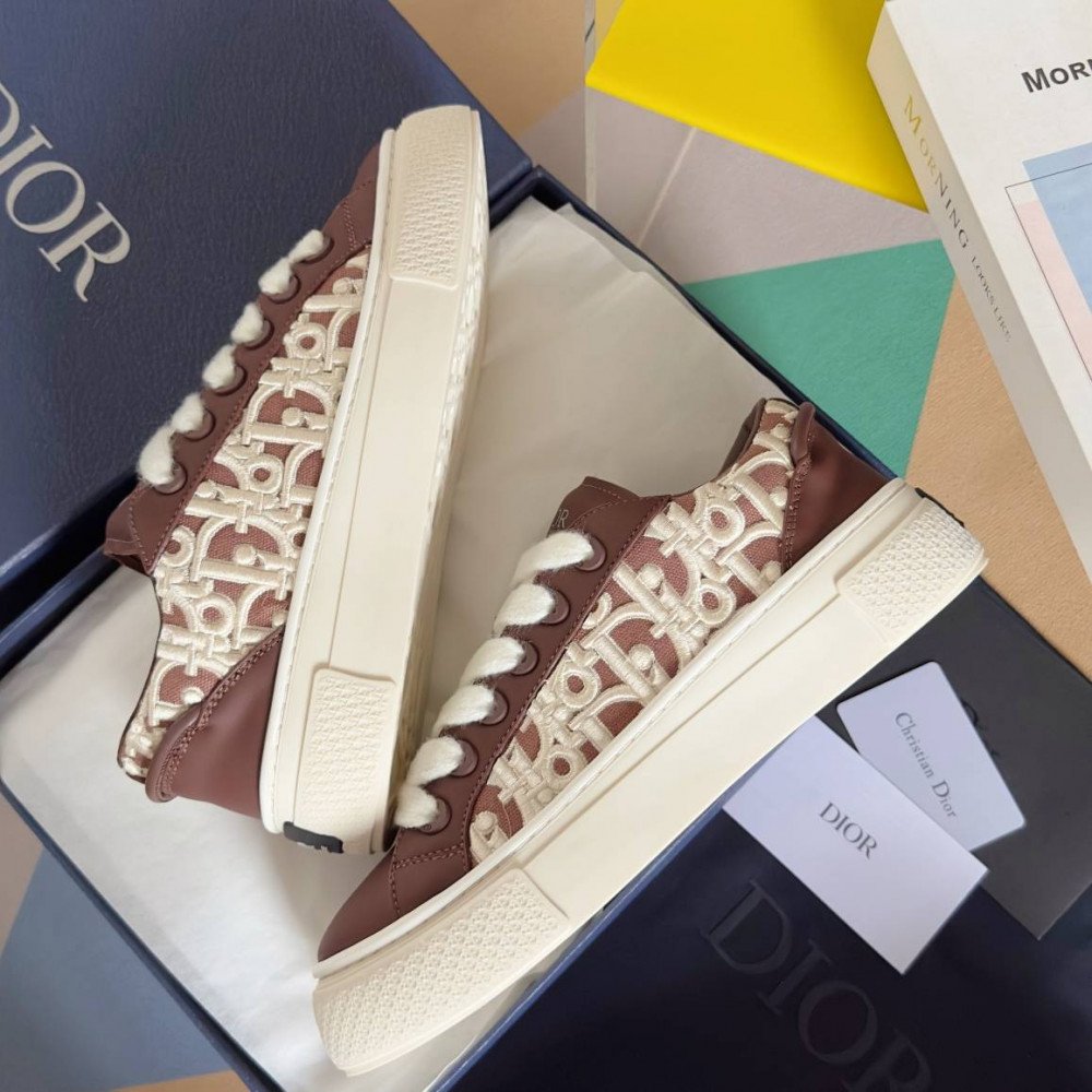 Dior B33
