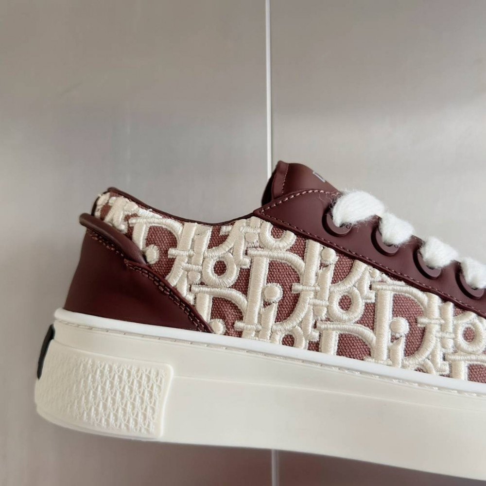 Dior B33