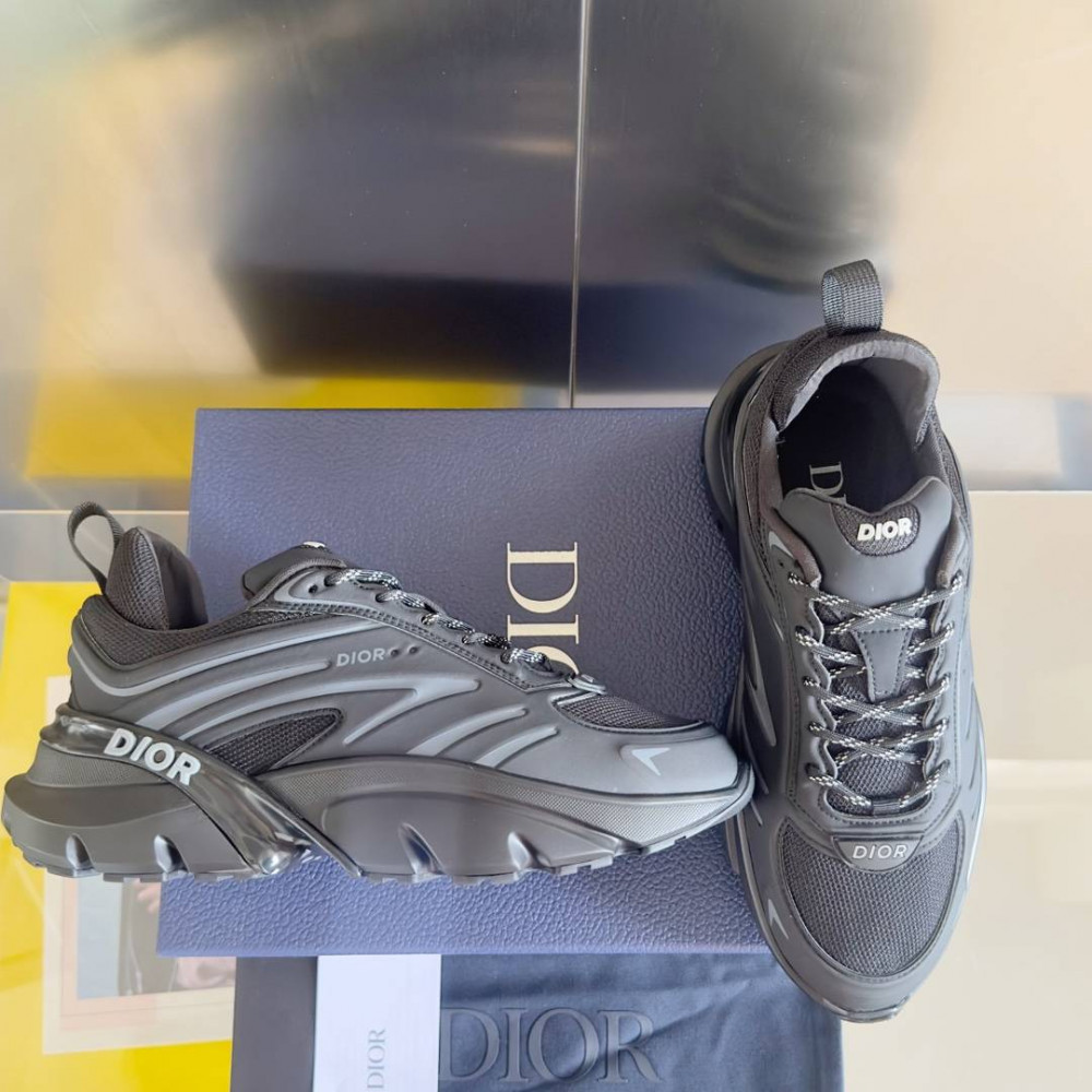 DIOR B44