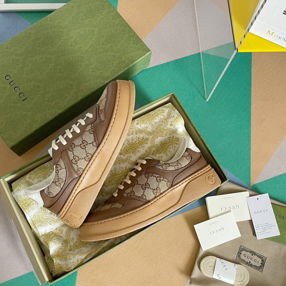 Gucci Chunky B-5