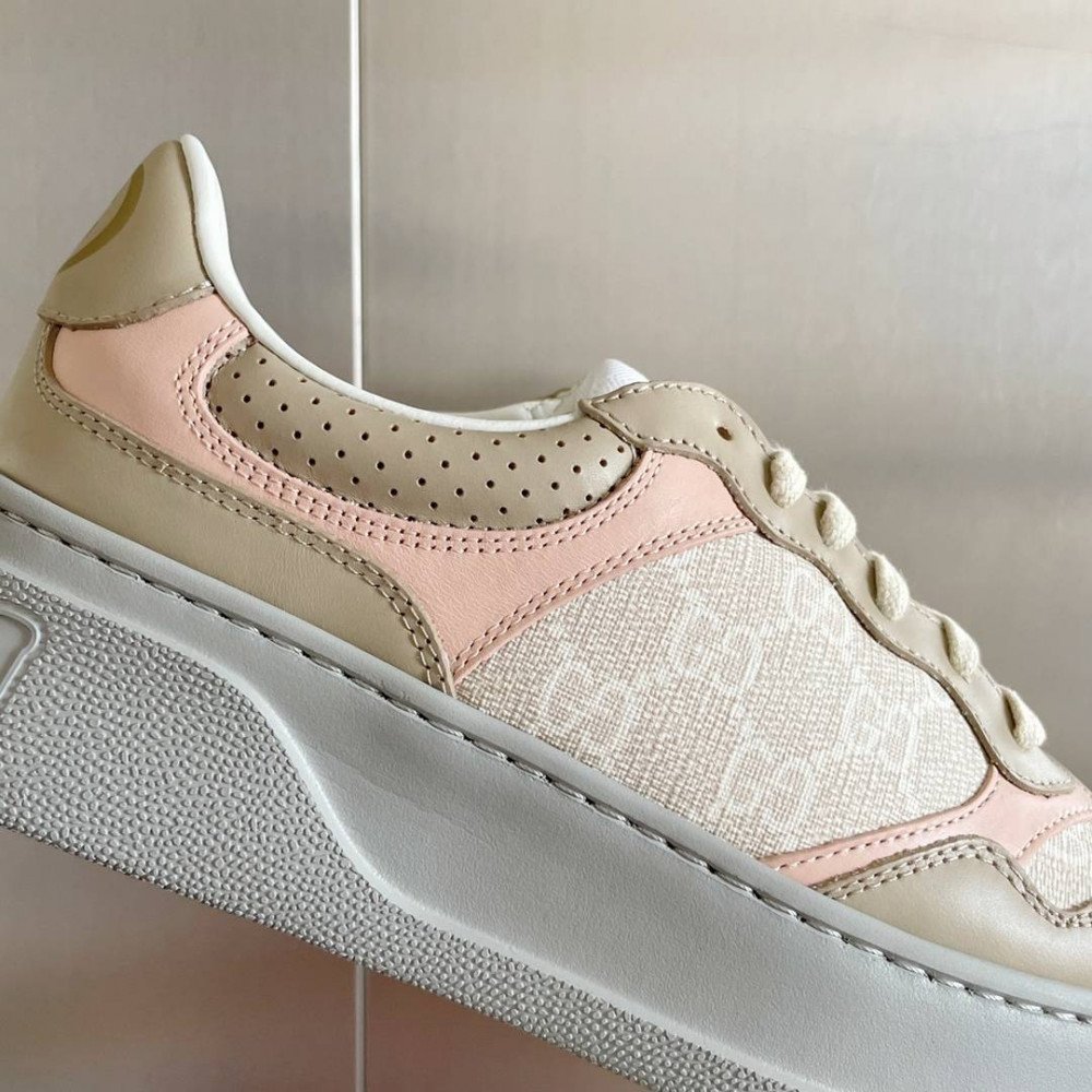 Gucci Chunky B-9