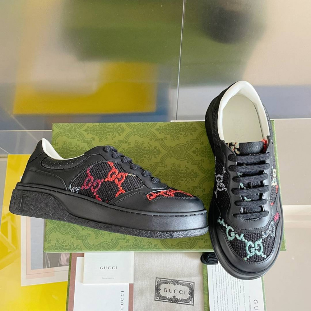Gucci Chunky B-19