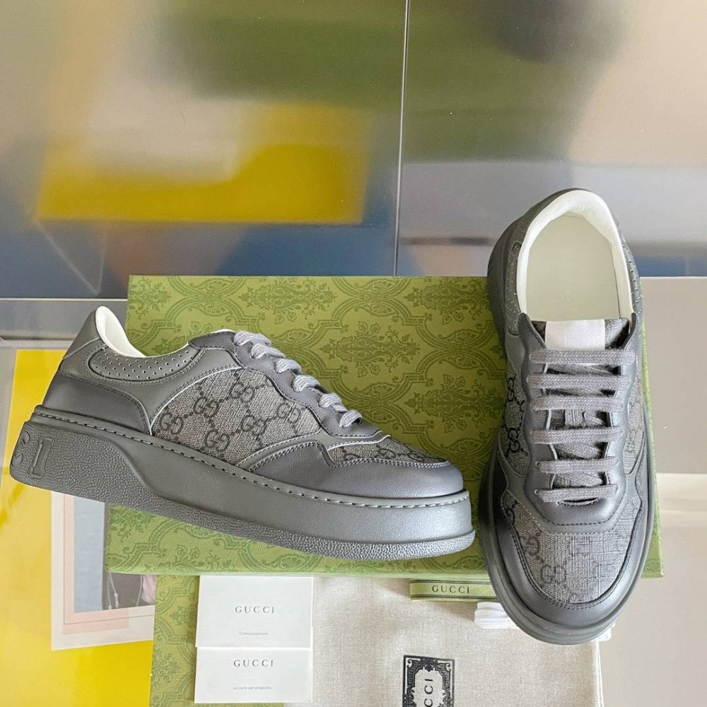 Gucci Chunky B-21