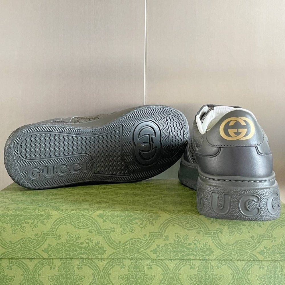 Gucci Chunky B-21