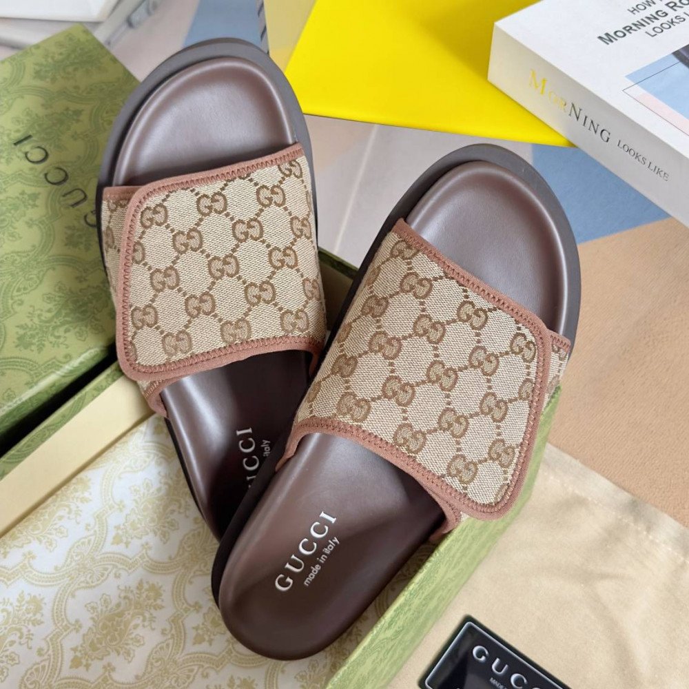 Gucci Slippers-11