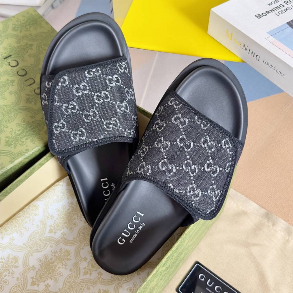 Gucci Slippers-12