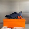 Bouncing Sneaker