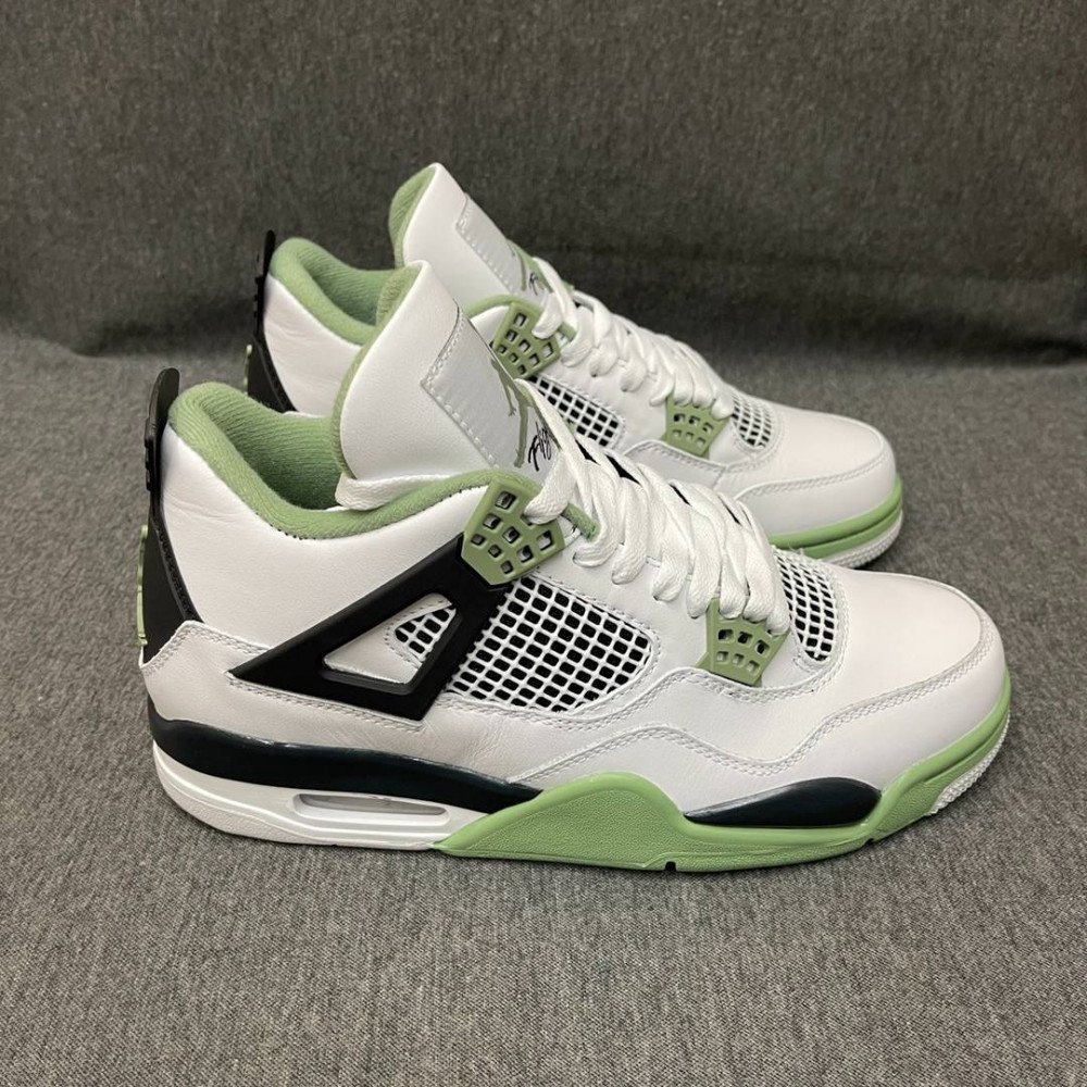 Air Jordan 4 Retro  Seafoam