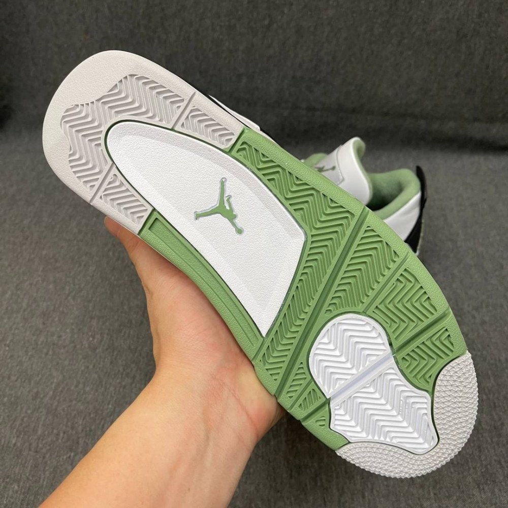 Air Jordan 4 Retro  Seafoam