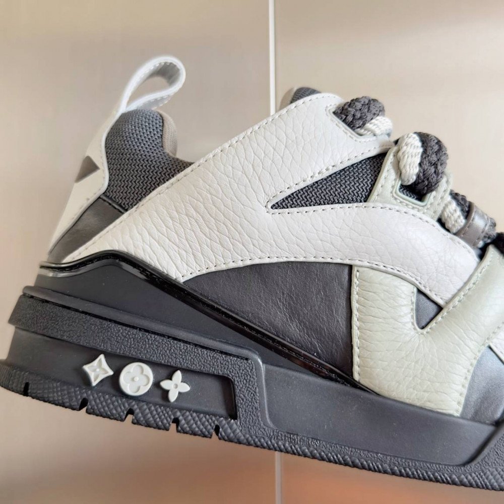 LV Skate Sneaker Black & White LV Skate Sneaker Black & White