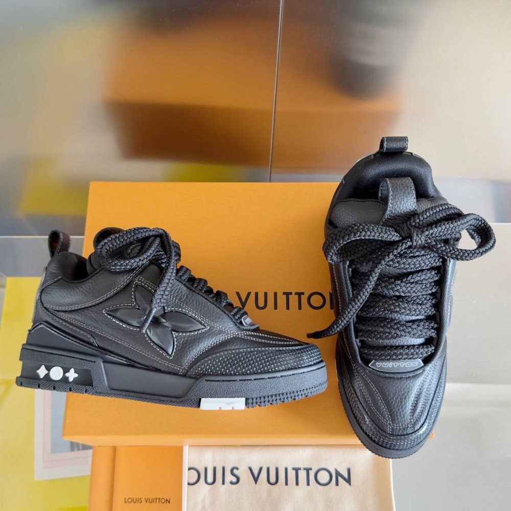 LV Skate Sneaker Black & Black Stars