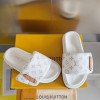 LV Pool Pillow Comfort-17