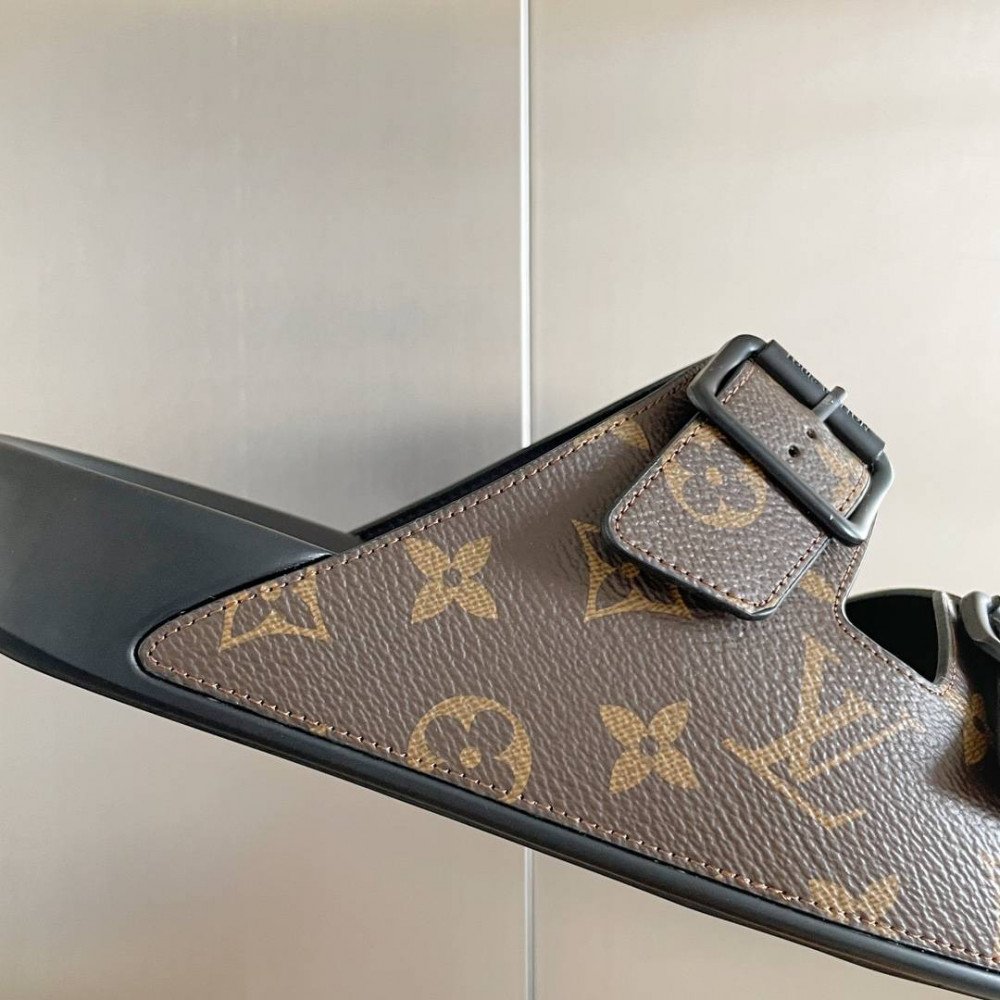 LV Trainer Slipper-5