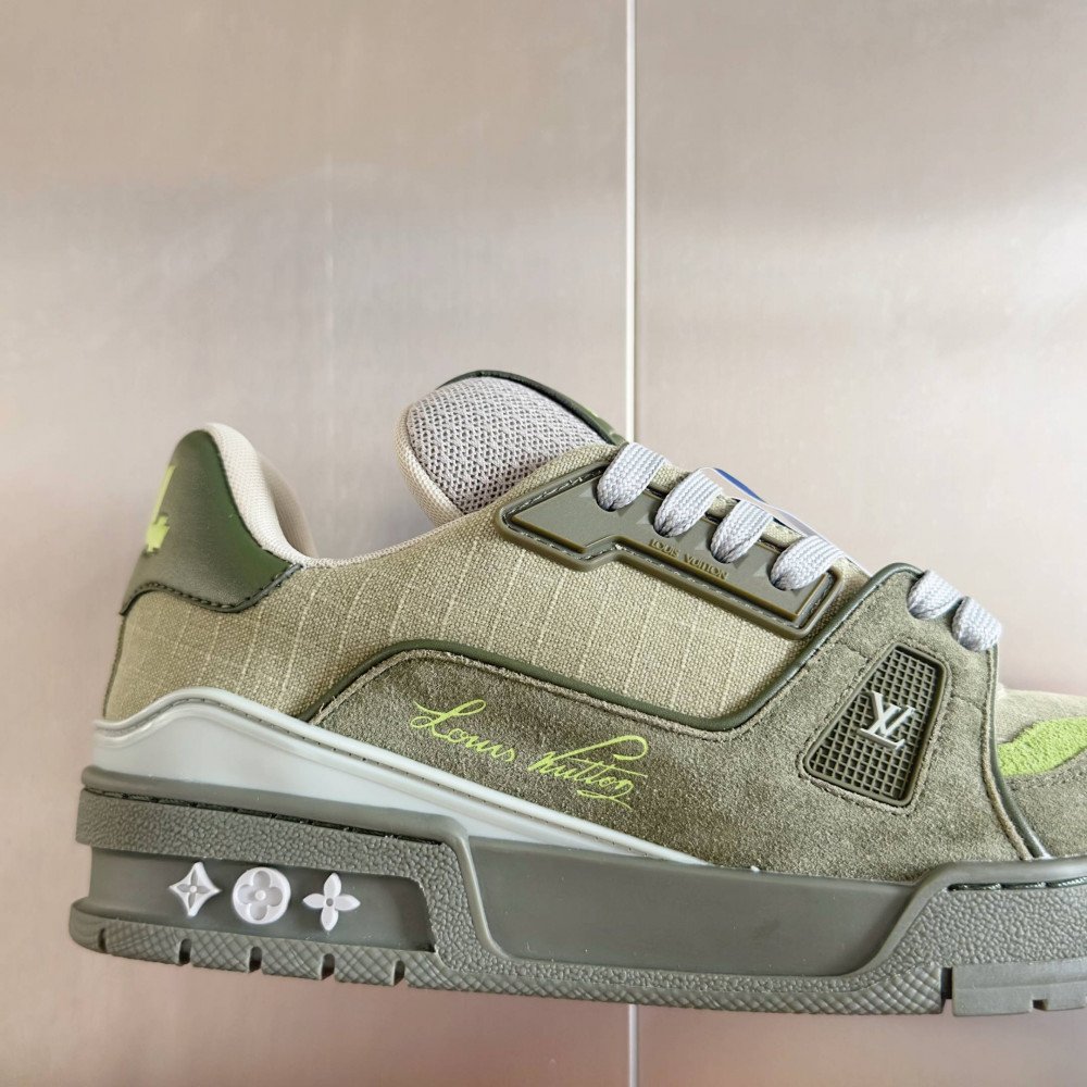 LV Trainer Sneaker Green-025