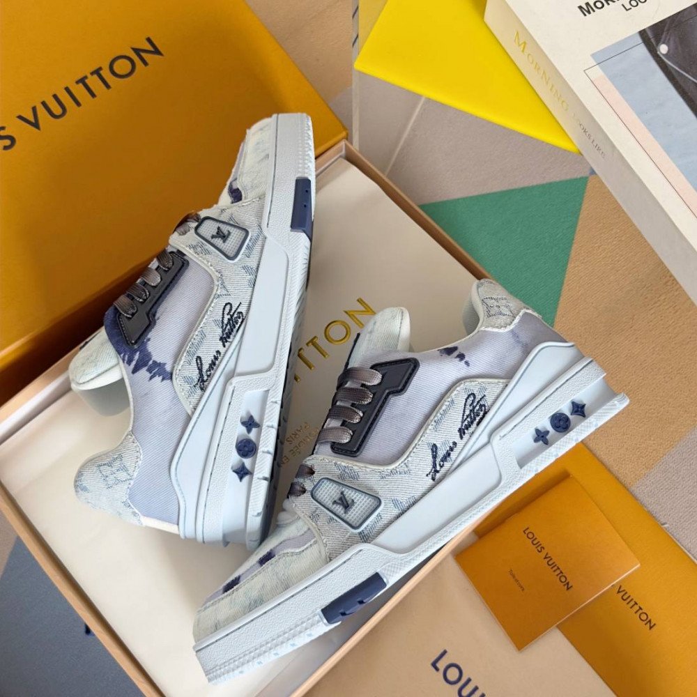 LV Trainer Sneaker Blue-045