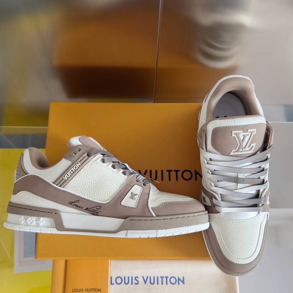 LV Trainer Sneaker White and Brow-047