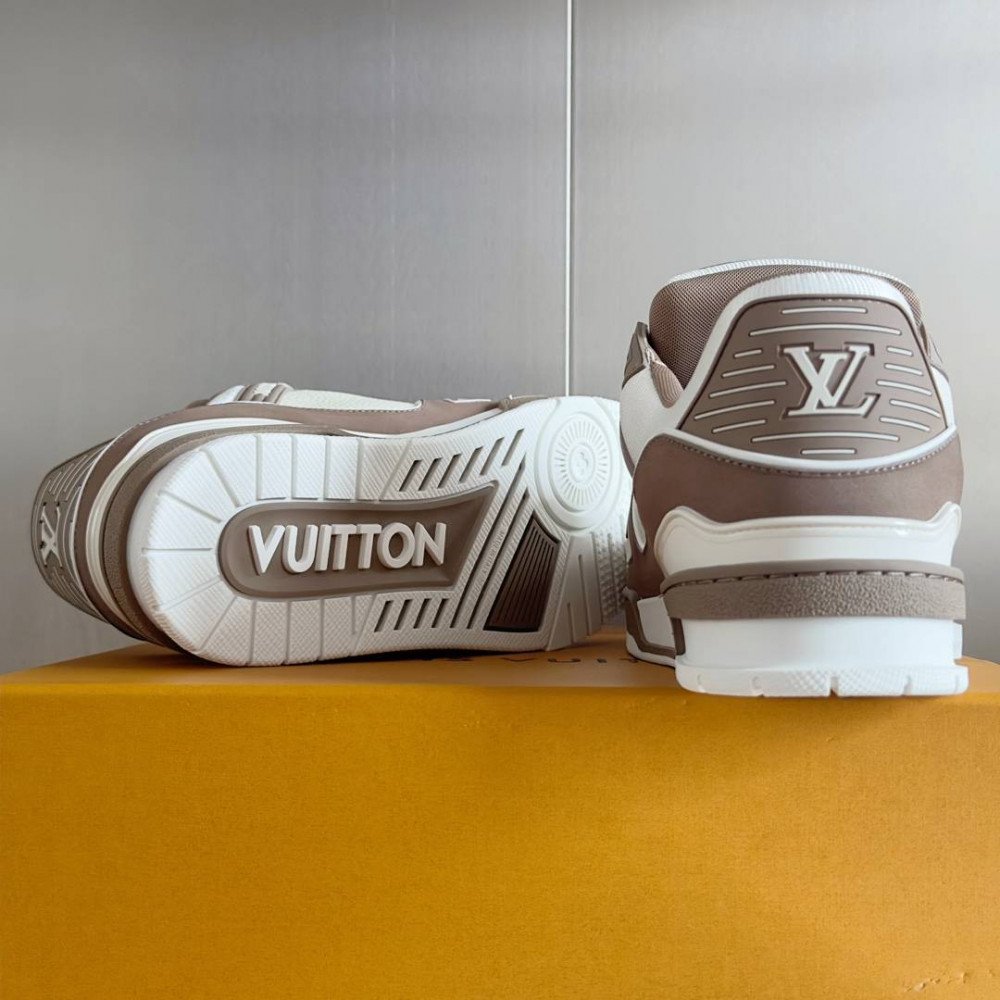 LV Trainer Sneaker White and Brow-047
