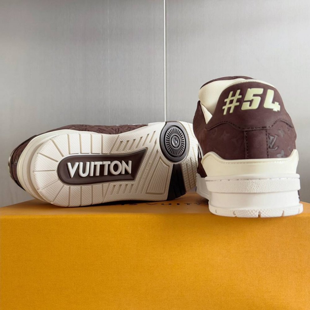 LV Trainer Sneaker Brown Print-055