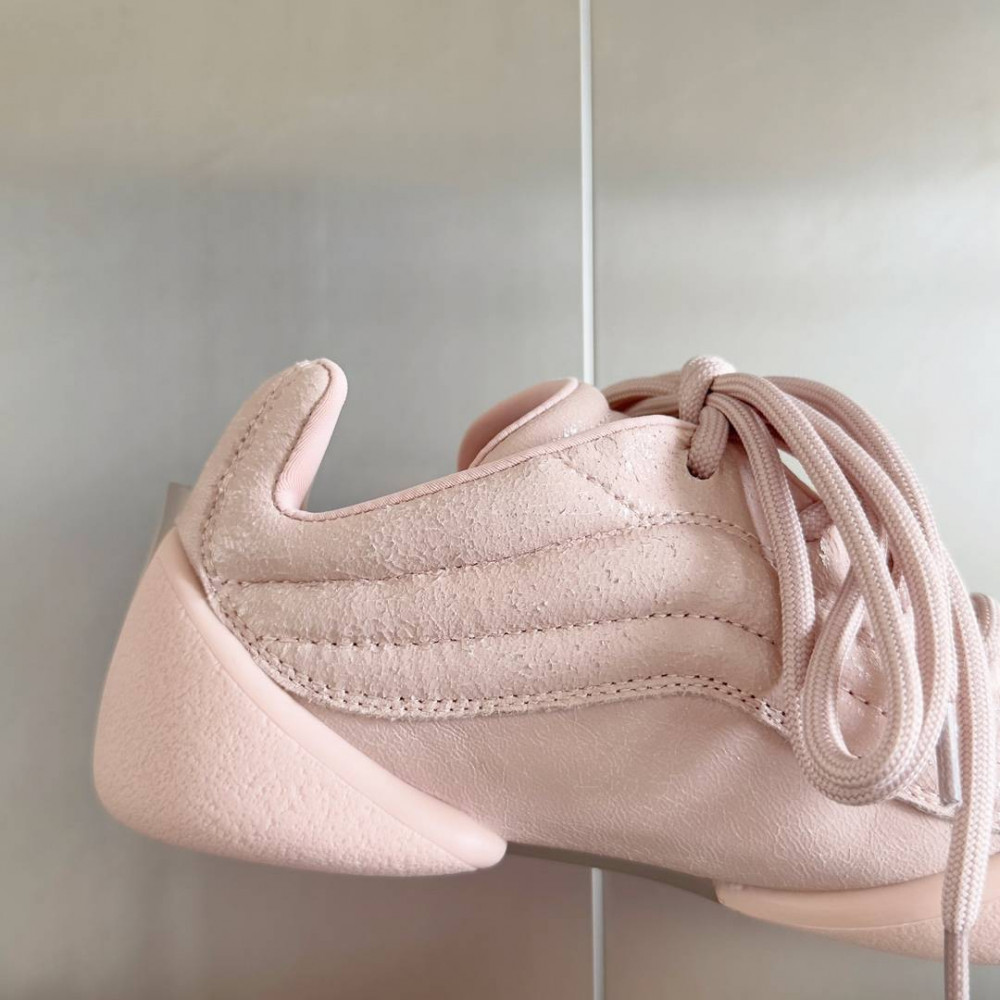 Alexander McQueen Flexion